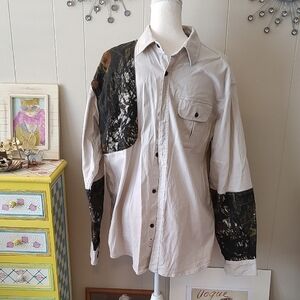 Tallwoods Camouflage Huntiing Button Down Shirt Cream Brown Like New XL